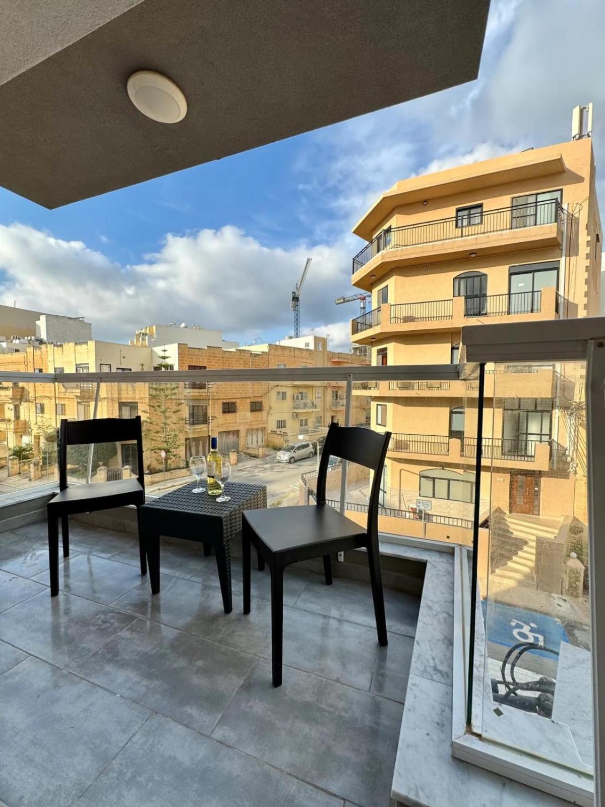 Mive-Delux Three Bedroom Apartment In Марсаскала Екстериор снимка
